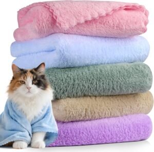 DuckSky 5Pcs 29.5 x 13.77'' Cat Towels Microfiber Pack Bulk, Quick Drying Absorbent Pet Puppy Towels for Pet Kitten Grooming，Hair Drying Small Puppy Dog，Bathing Shower